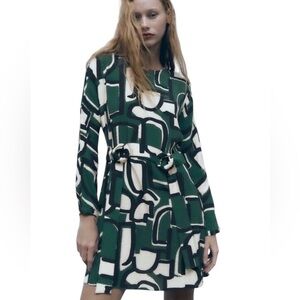 ZARA Viscose Dress w/ Abstract Print Green Size Large.   I#130